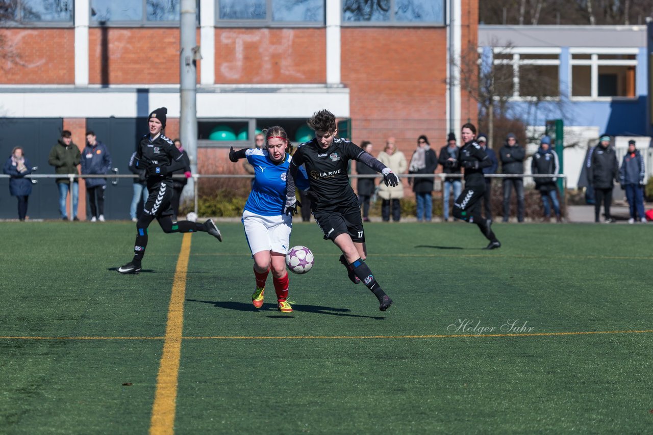 Bild 386 - B-Juniorinnen Halbfinale SVHU - Holstein Kiel : Ergebnis: 3:0